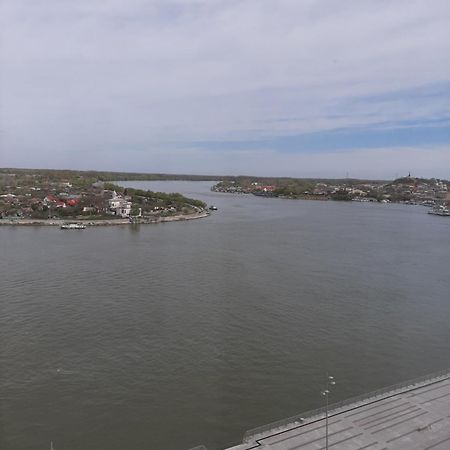 Delta Danube View Apart Tulcea Bagian luar foto